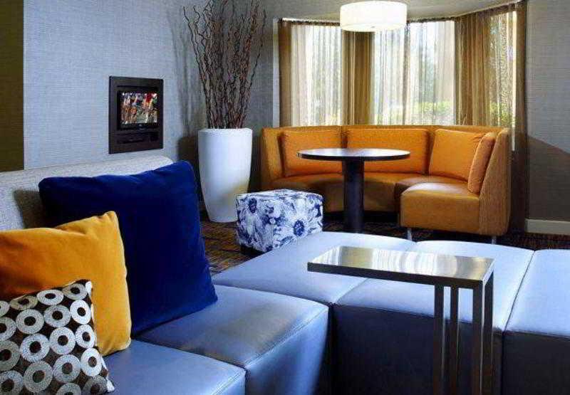 Hotel Courtyard Columbus Airport Zewnętrze zdjęcie